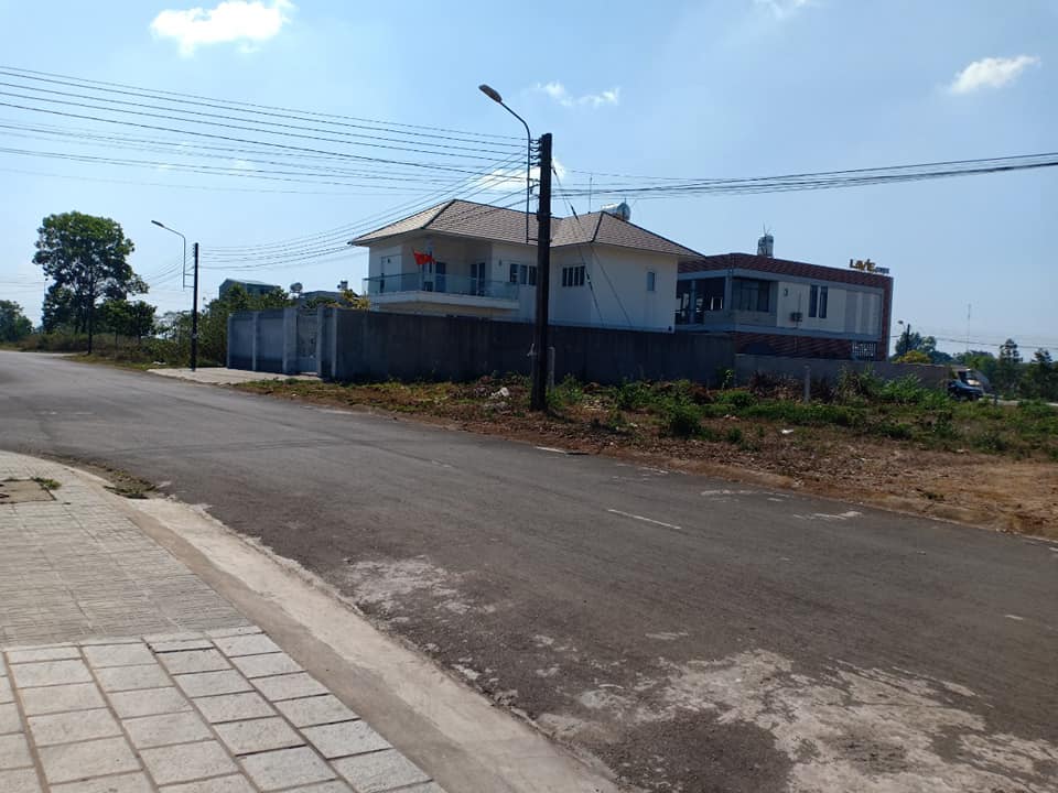 Bán đất nền biệt thự Đặng Trần Côn ngay CHỢ MỚI Bảo Lộc Lâm Đồng