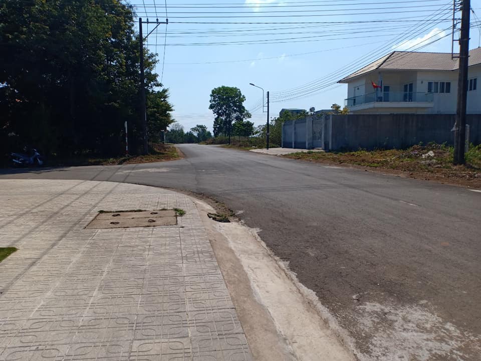 Bán đất nền biệt thự Đặng Trần Côn ngay CHỢ MỚI Bảo Lộc Lâm Đồng