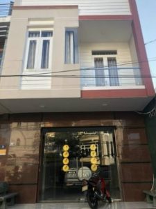 Nhà mặt tiền gần quảng trường Trung Tâm Phường 2 Bảo Lộc