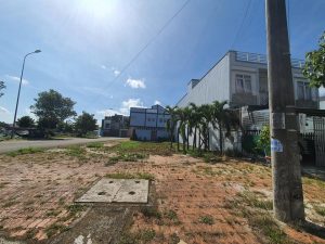 Bán đất 10x23,5m. 2 mặt tiền Lý Nam Đế Phường 1 Bảo Lộc Lâm Đồng