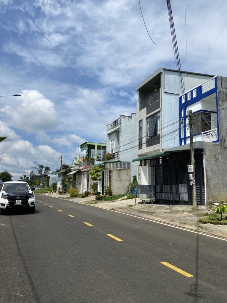 Bán nhà mặt tiền hẻm Hoàng Văn Thụ Phường 1 Bảo Lộc Lâm Đồng