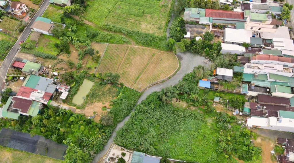 Bán 3 sào nghỉ dưỡng Giáp suối hẻm Ỷ Lan Phường Bảo Lộc Lâm Đồng