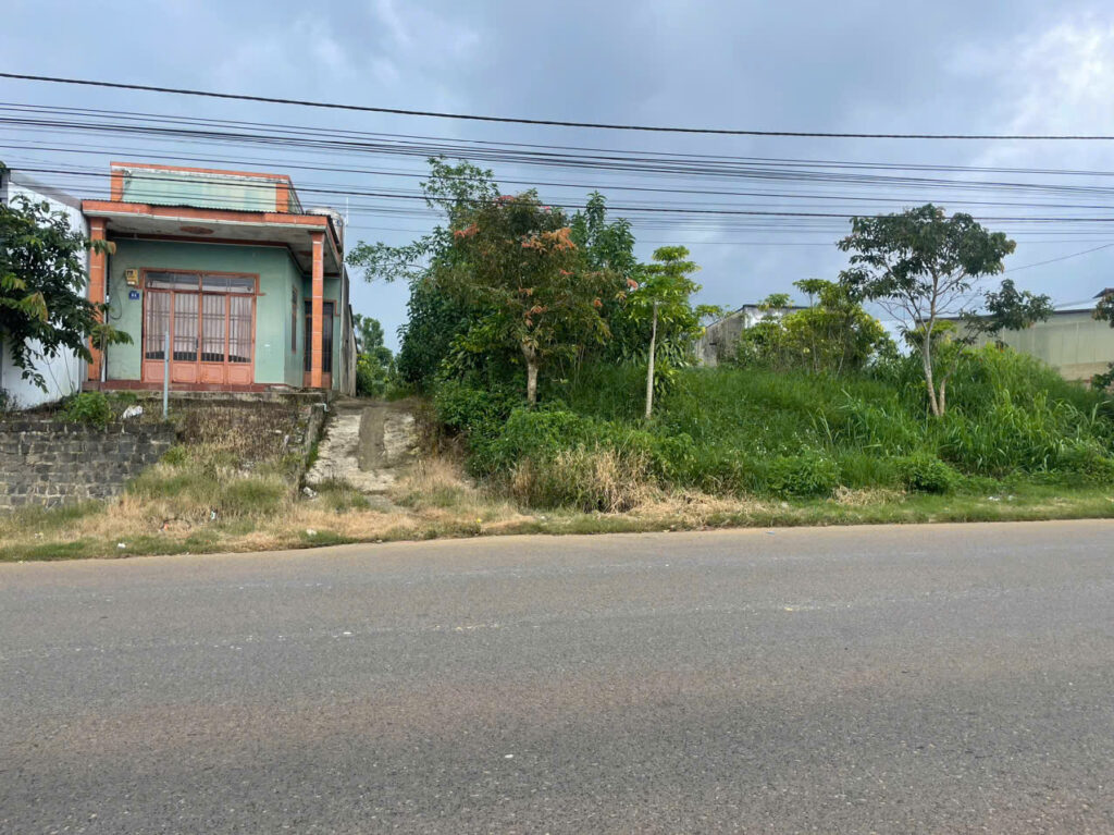 Bán 1,161m2 góc 2 mặt tiền Lê Phụng Hiểu Bảo Lộc Lâm Đồng