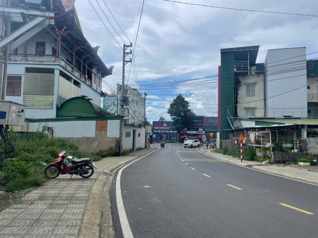 Bán 2,412M2 Mặt tiền Hai Bà Trưng Phường 1 Bảo Lộc